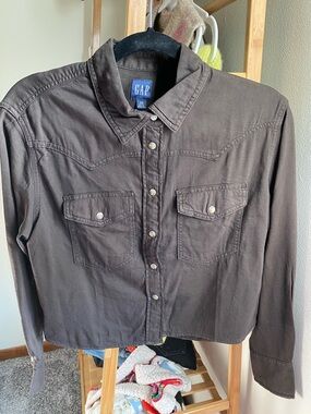 GAP Cropped Brown Denim Shirt